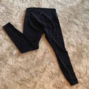 Black lululemon leggings